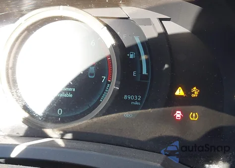 2019 Lexus Is 300 z USA, uszkodzony, nr VIN JTHBA1D23K5092975